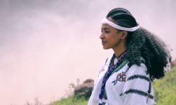 Ethiopian Music : Asteraw Kebede አስጠራው  ከበደ (የአማራይቱ) - New Ethiopian Music 2018(Official Video)