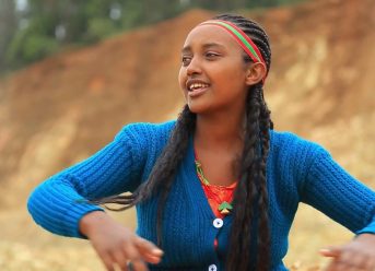 Oromo music : Badhaatu Abbuu (Jajjabee) – New Ethiopian Oromo Music 2018(Official Video)