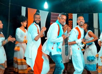 Henok, Nati & Dani -  Hoya Hoye | ሆያ ሆዬ - New Ethiopian Music 2018 (Official Video)