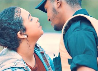 Mulualem Takele & Ephrem Amare – Teshenfialehu | ተሸንፌያለሁ – New Ethiopian Music 2018 (Official Video)