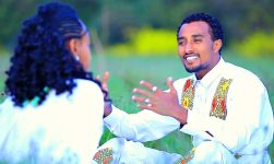 Kefale molla - Derbaba | ደርባባ - New Ethiopian Music 2018 (Official Video)