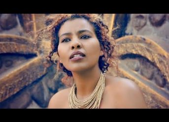 Mulu Gossaye – Gizeyen Sitegn | ጊዜዬን ስጠኝ – New Ethiopian Music 2018 (Official Video)