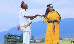 Okaash fi Faaxumaa (Bareedduu Afran aql'oo) - New Ethiopian Oromo Music 2019(Official Video)