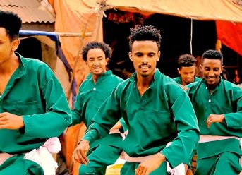 Desalegn Mersha – Betotot | በቶቶት – New Ethiopian Music 2018 (Official Video)