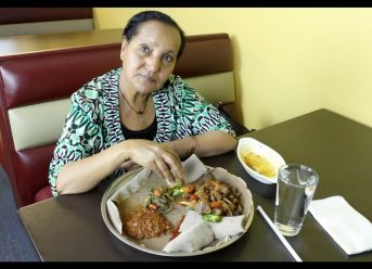 Taking Mom to Ethiopian Restaurant – Mamaye