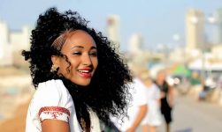 Ethiopian music: Yeshi Birhane - Selel Beleley(ሰለል በለለይ) - Ethiopian Music(Official Video)
