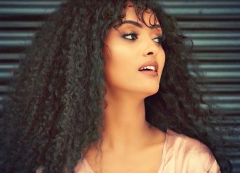 Sara Takele – Yefikir Kal | የፍቅር ቃል – New Ethiopian Music 2019 (Official Video)