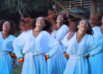 Henok Ambaye (Heni Bench) ሄኖክ አምባዬ (ሄኒ ቤንች) "ልበሽ Libesh" New Ethiopian Music 2019(Official Video)