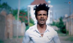 Ethiopian Music : Diinaraas Qaasiim (Dubbiin Teenyaa) - New Ethiopian Music 2019(Official Video)